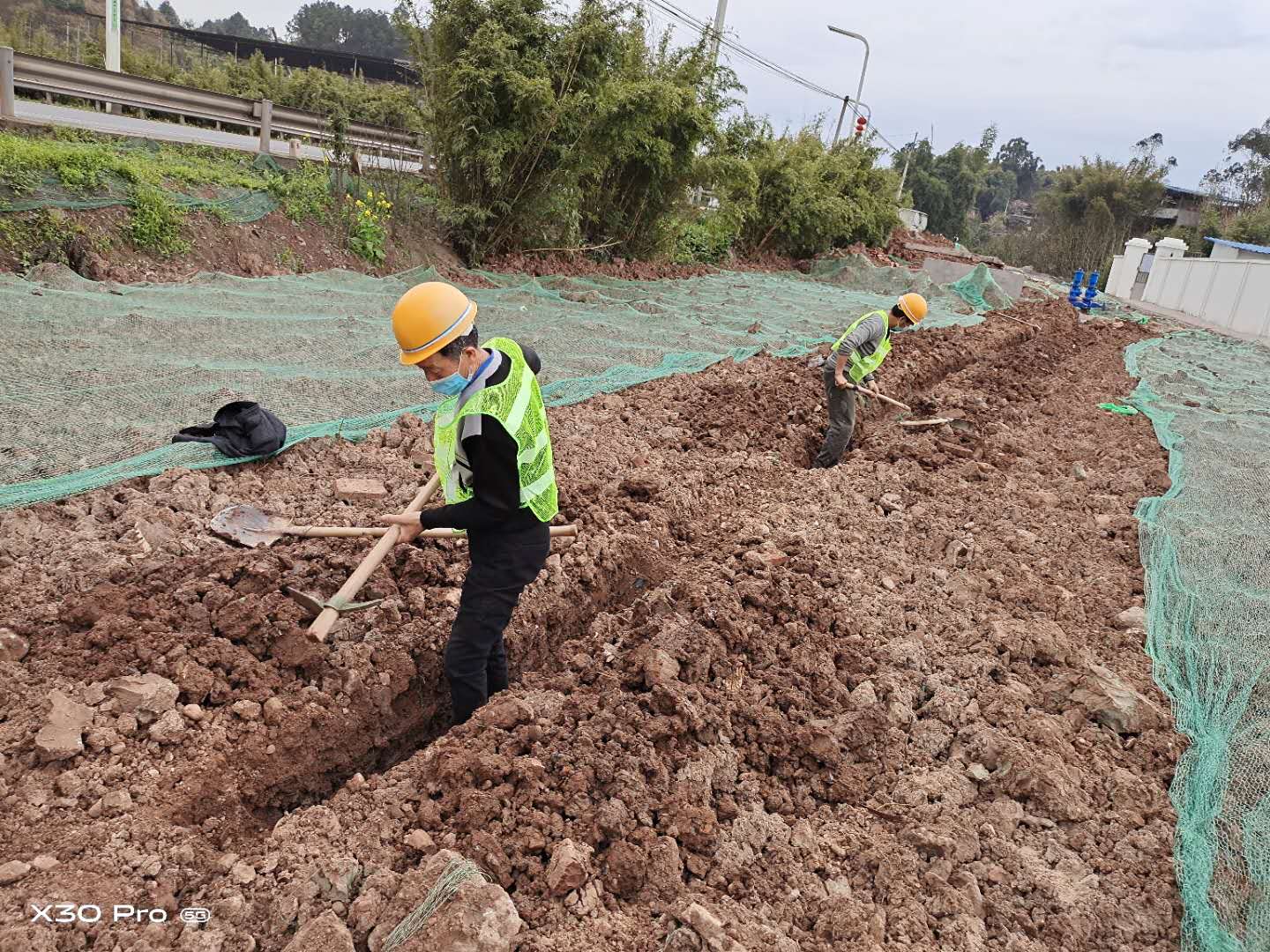 建恒公司五水廠取水泵房冷卻水管 應(yīng)急安裝工程順利開工